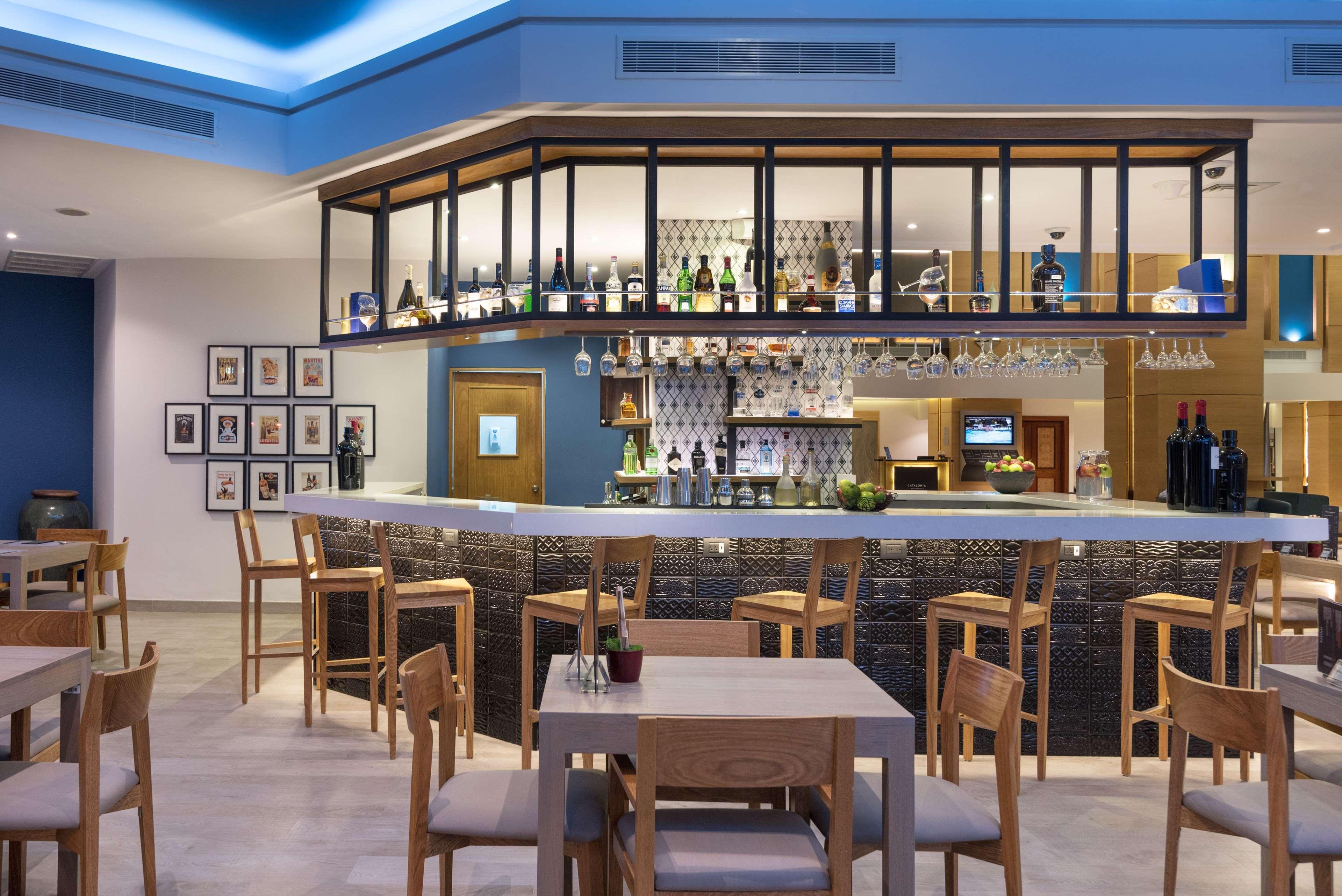 Catalonia Santo Domingo Hotel Exterior photo The bar at the hotel